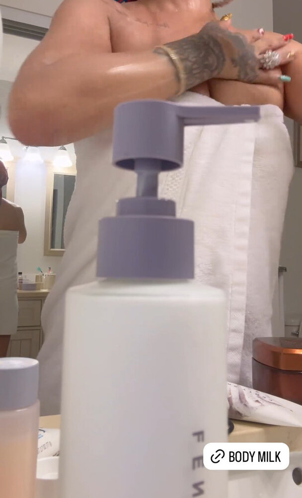 rihanna Nude Leaks OnlyFans Photos #808 - LeakJerk