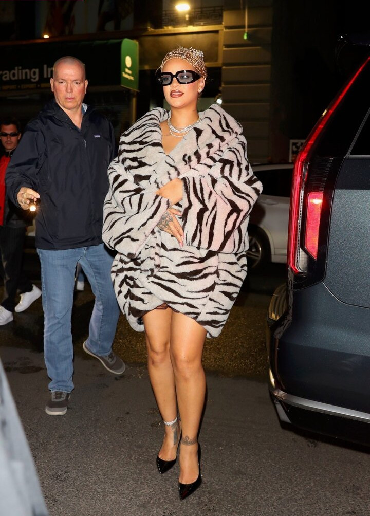 rihanna gallery photo #890