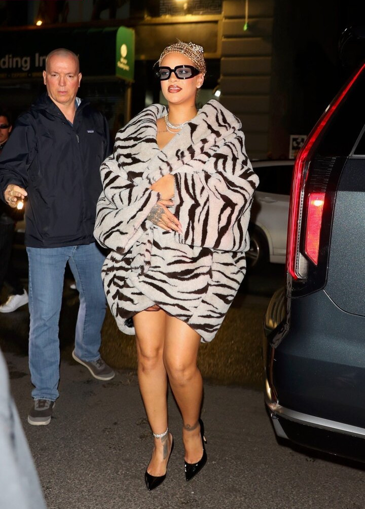 rihanna gallery photo #894