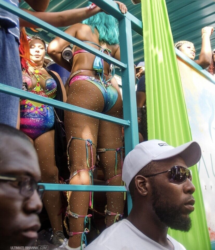 rihanna gallery photo #938