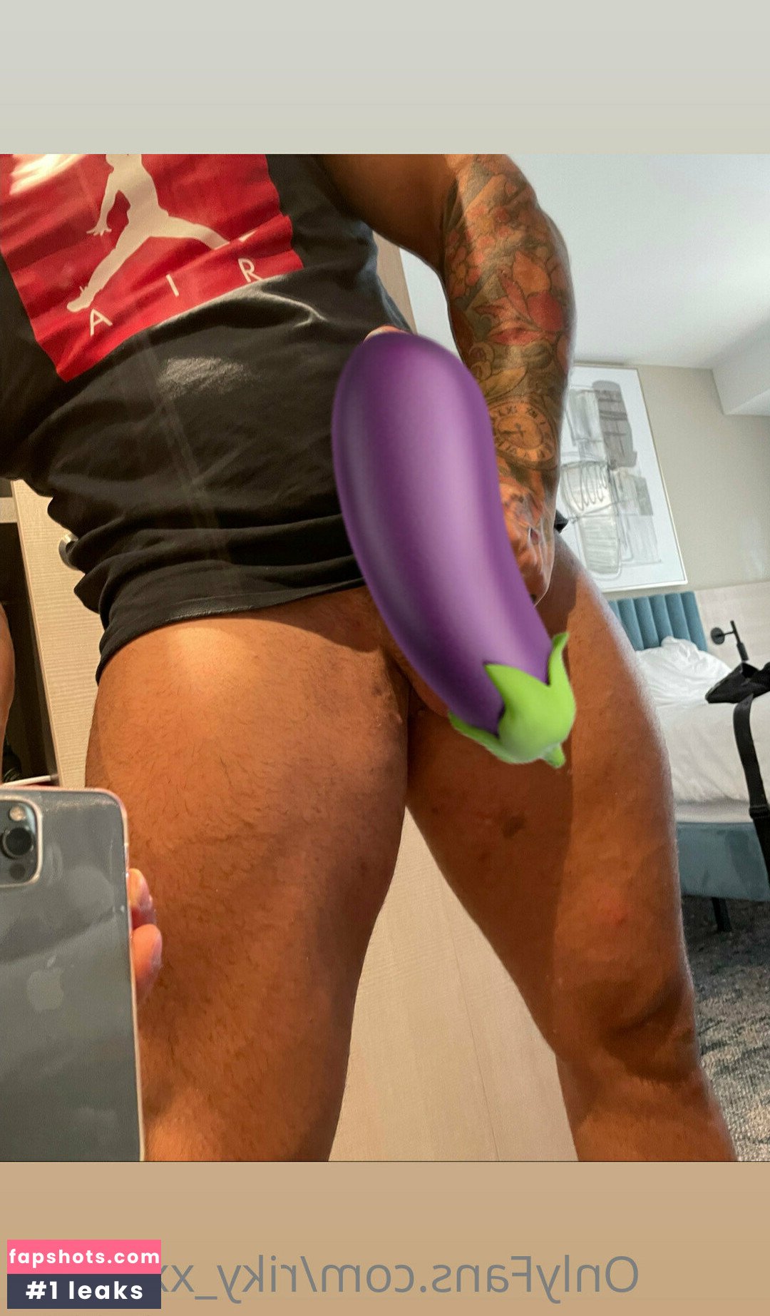 riky_xxx_free gallery photo #4