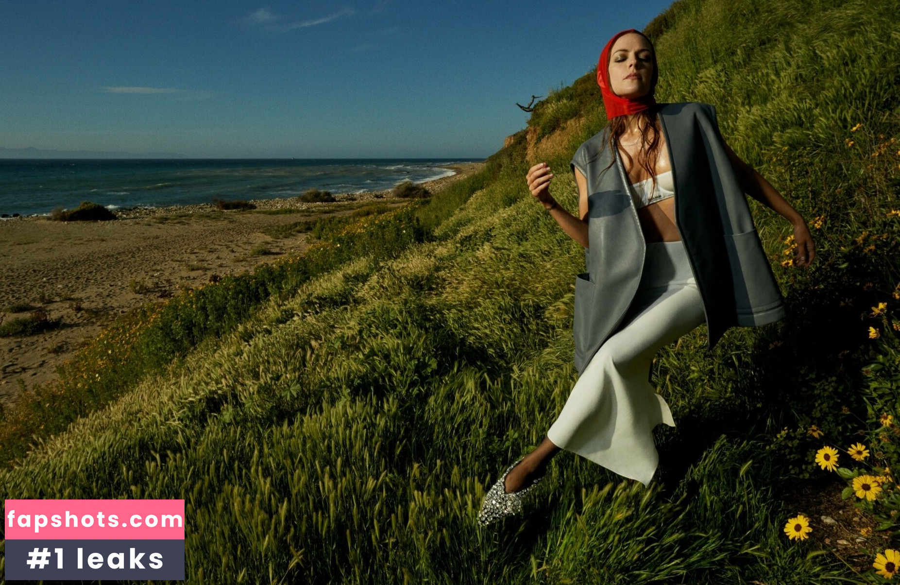 Riley Keough Nahé úniky fotek pouze od fanoušků #16 - Fapshots