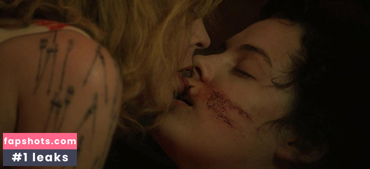 Riley Keough Nahé úniky fotek pouze od fanoušků #169 - Fapshots