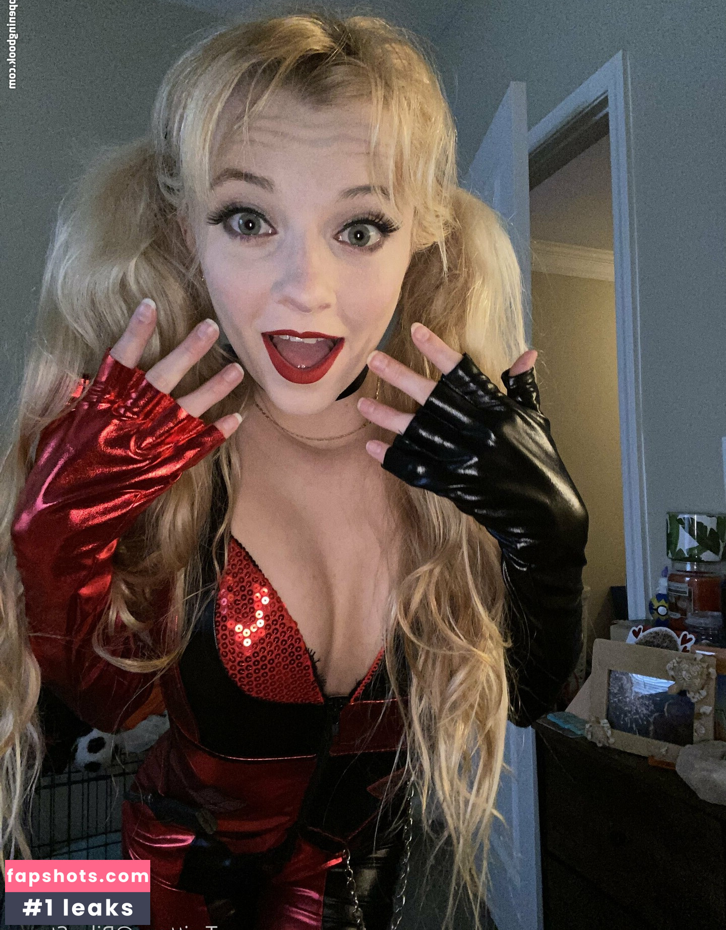 rileystarxxx Filtración Desnuda OnlyFans Foto #18 - Fapshots