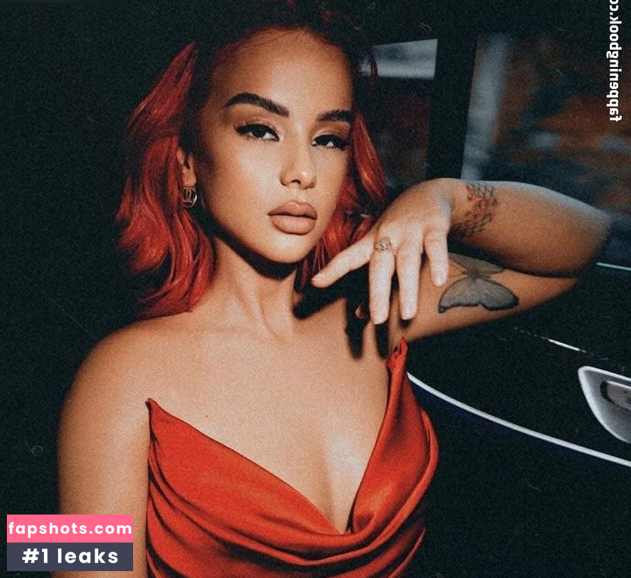 Rina Balaj gallery photo #16