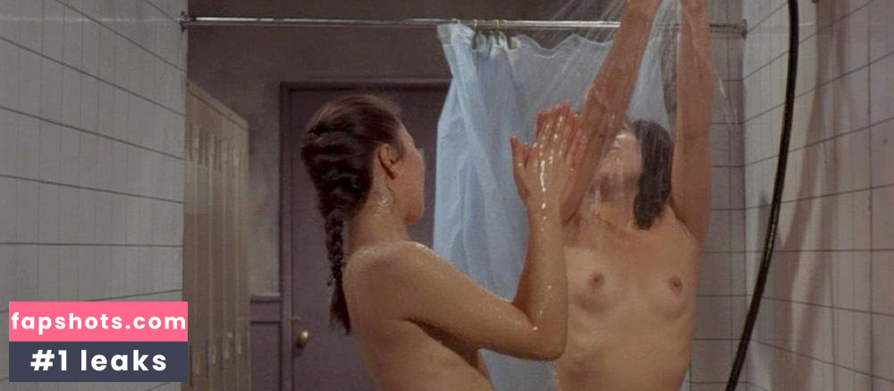 Rina Oka gallery photo #7