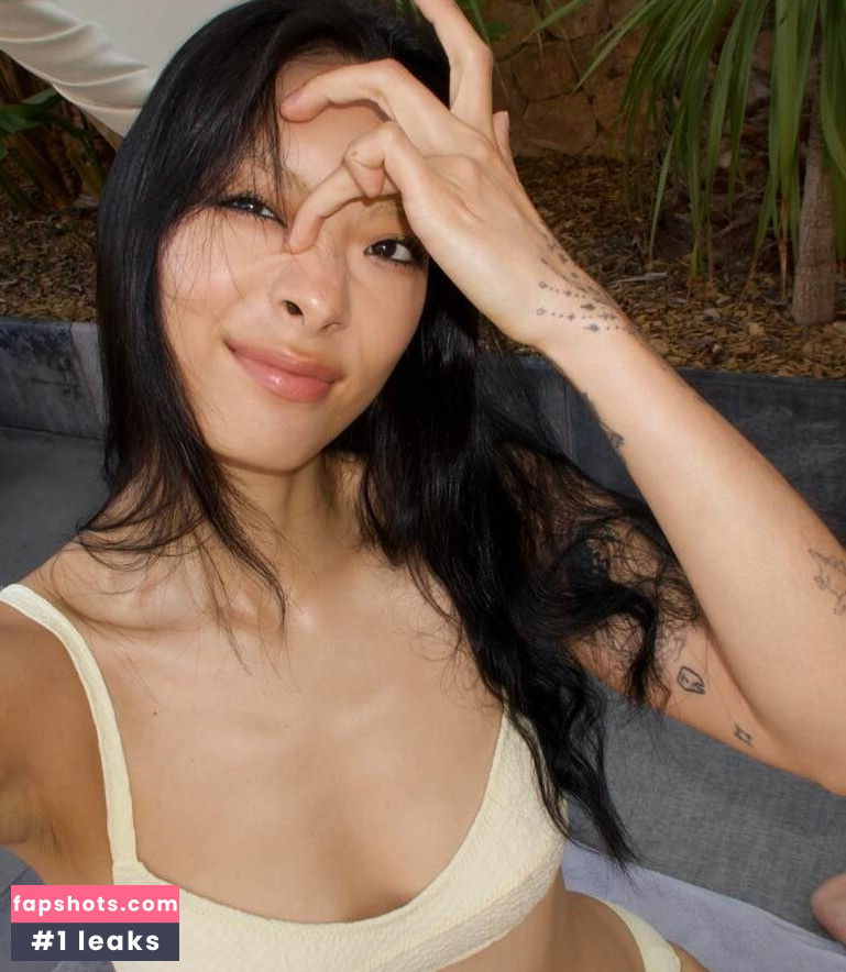 Rina Sawayama Nahé úniky fotek pouze od fanoušků #13 - Fapshots