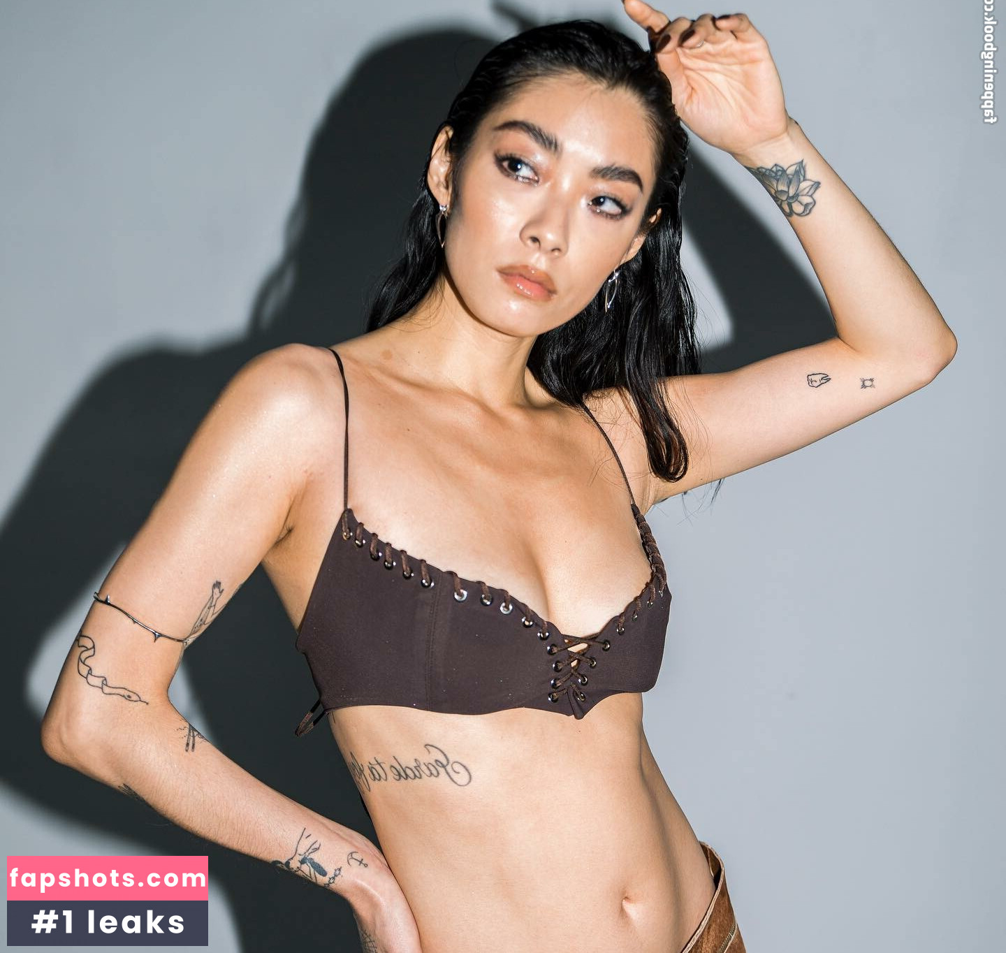 Rina Sawayama gallery photo #26