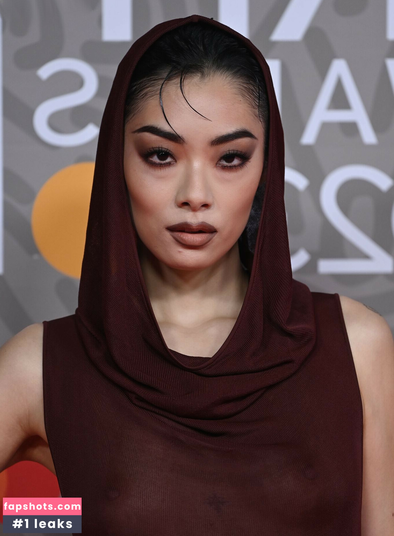 Rina Sawayama gallery photo #29