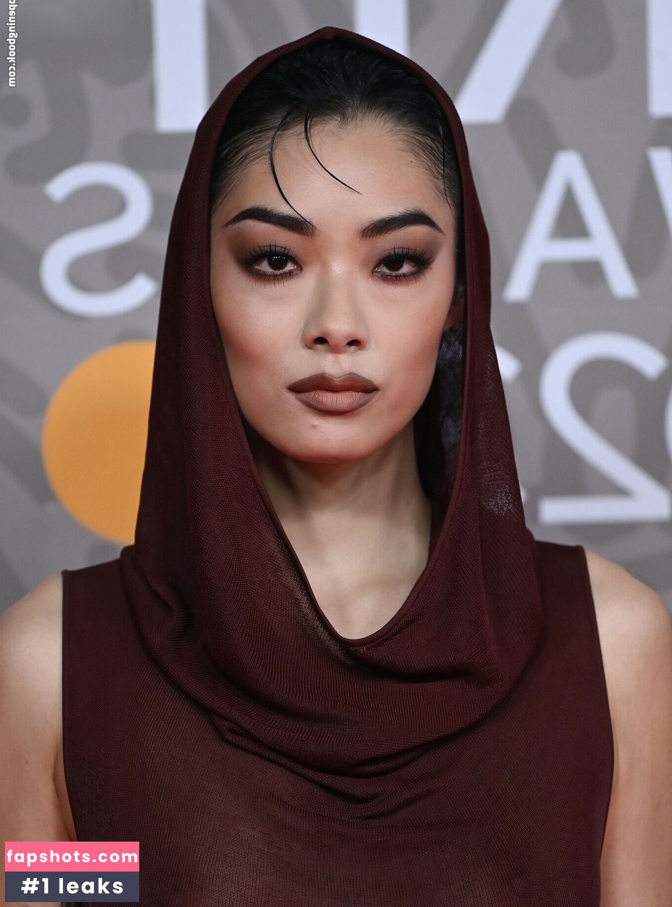 Rina Sawayama gallery photo #32