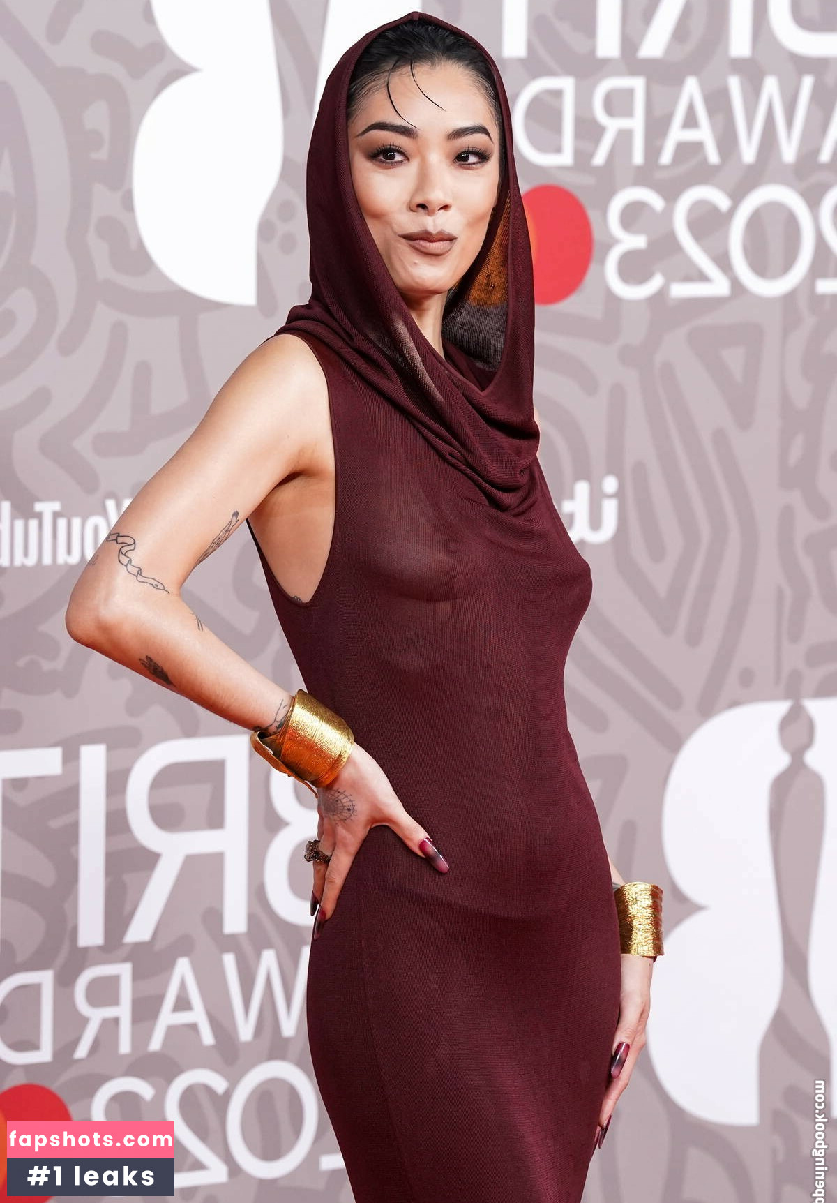 Rina Sawayama gallery photo #46