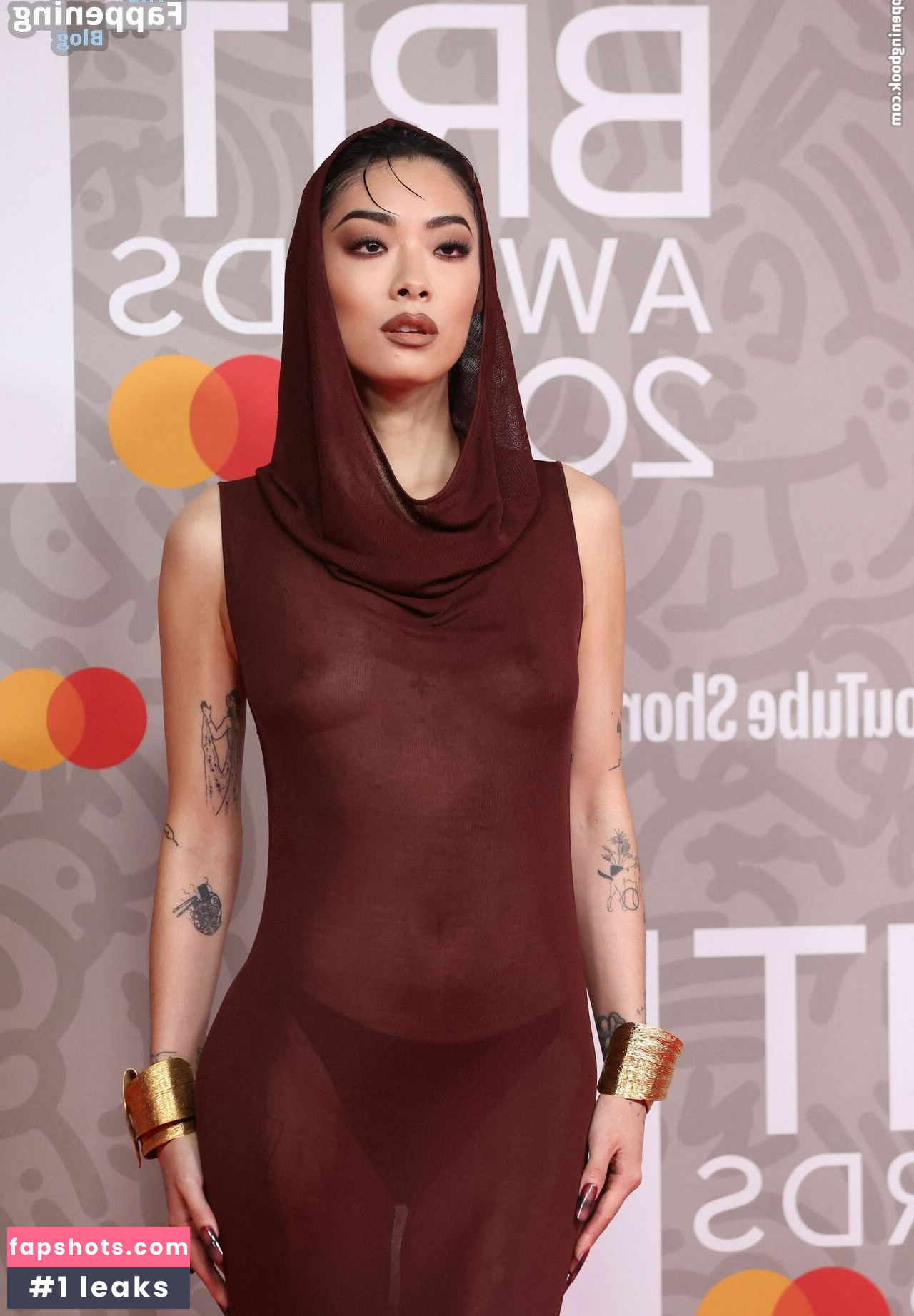 Rina Sawayama gallery photo #54