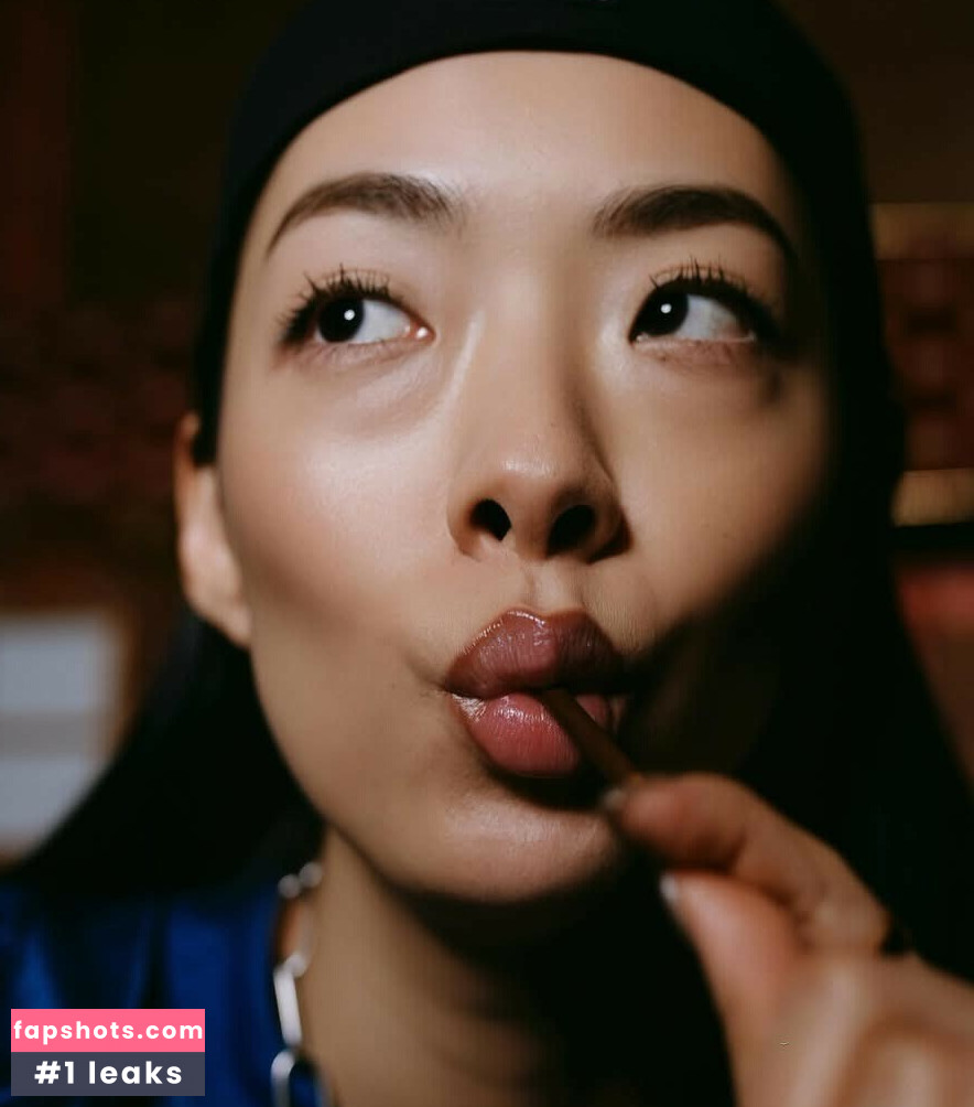 Rina Sawayama Nahé úniky fotek pouze od fanoušků #10 - Fapshots