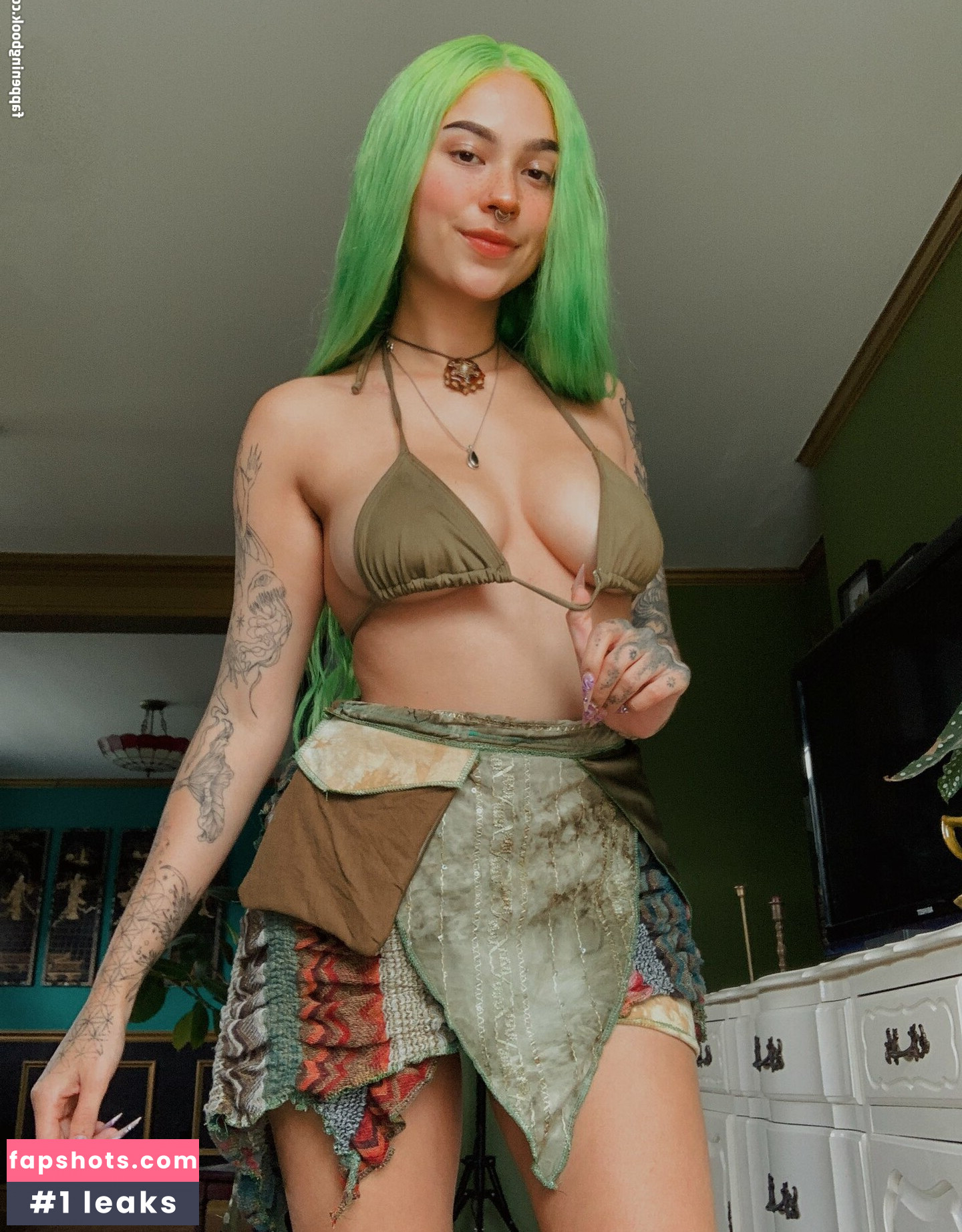 RinaKitty gallery photo #22