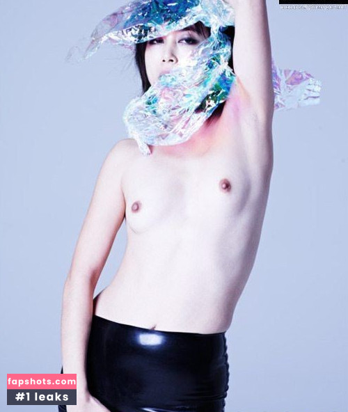 Rinko Kikuchi gallery photo #2