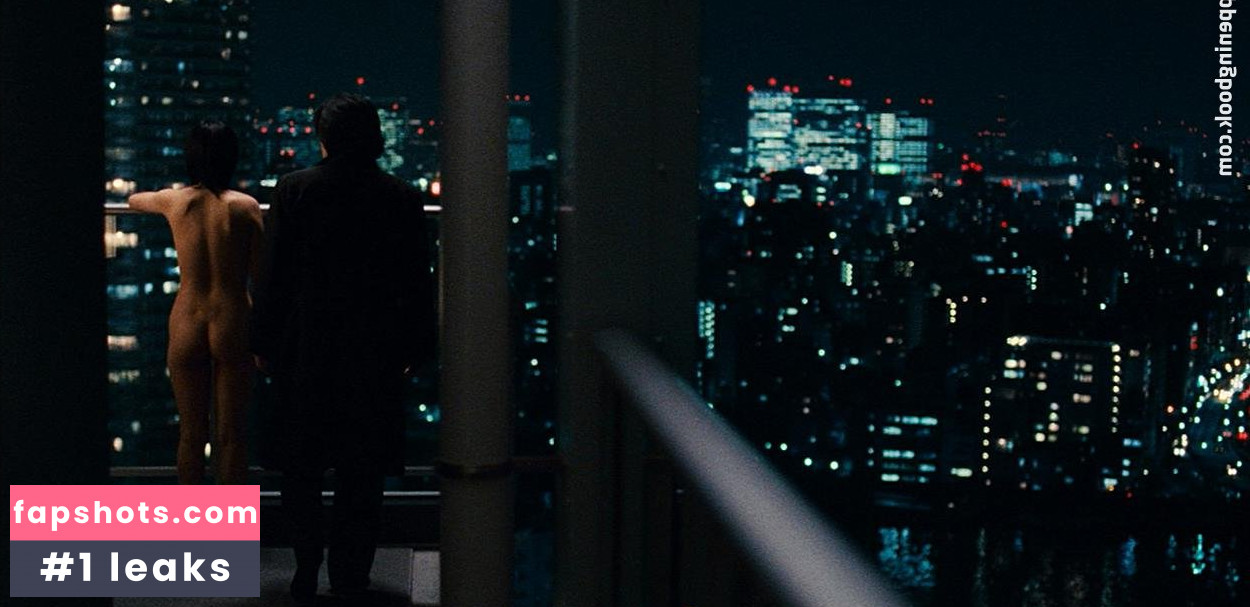 Rinko Kikuchi gallery photo #30