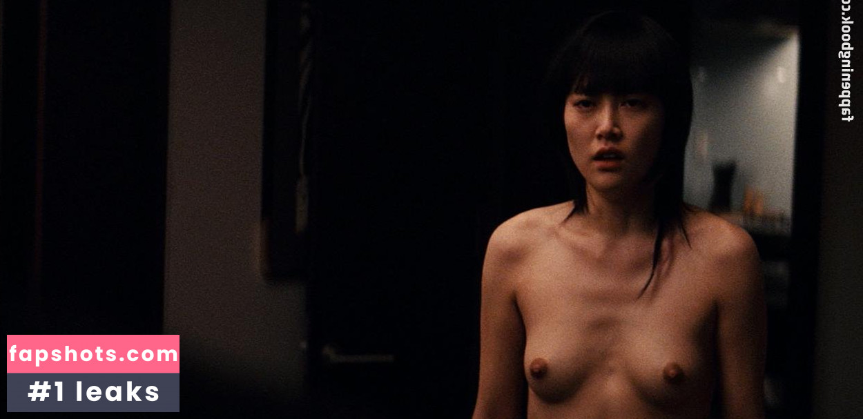 Rinko Kikuchi gallery photo #34