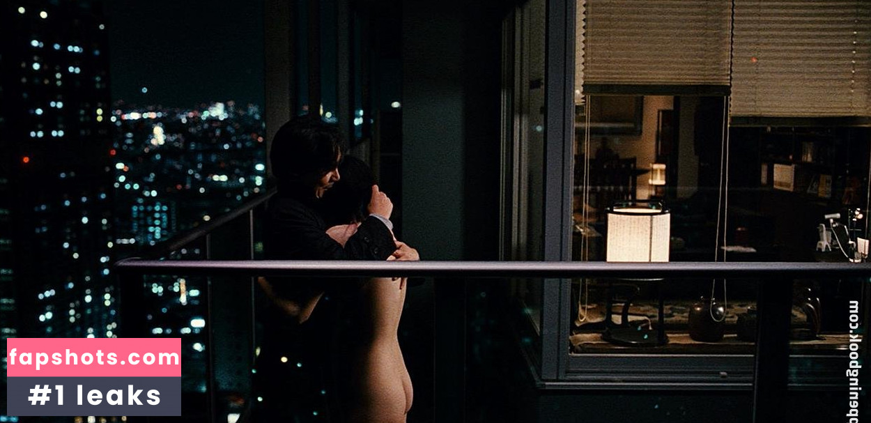 Rinko Kikuchi gallery photo #37