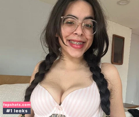 Rinna Rains gallery photo #4