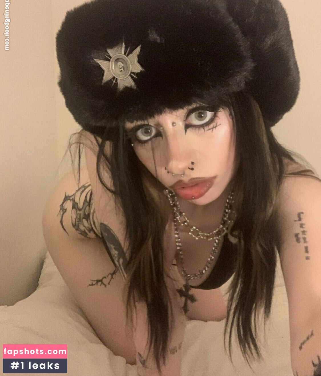 Rio Lawlor gallery photo #14