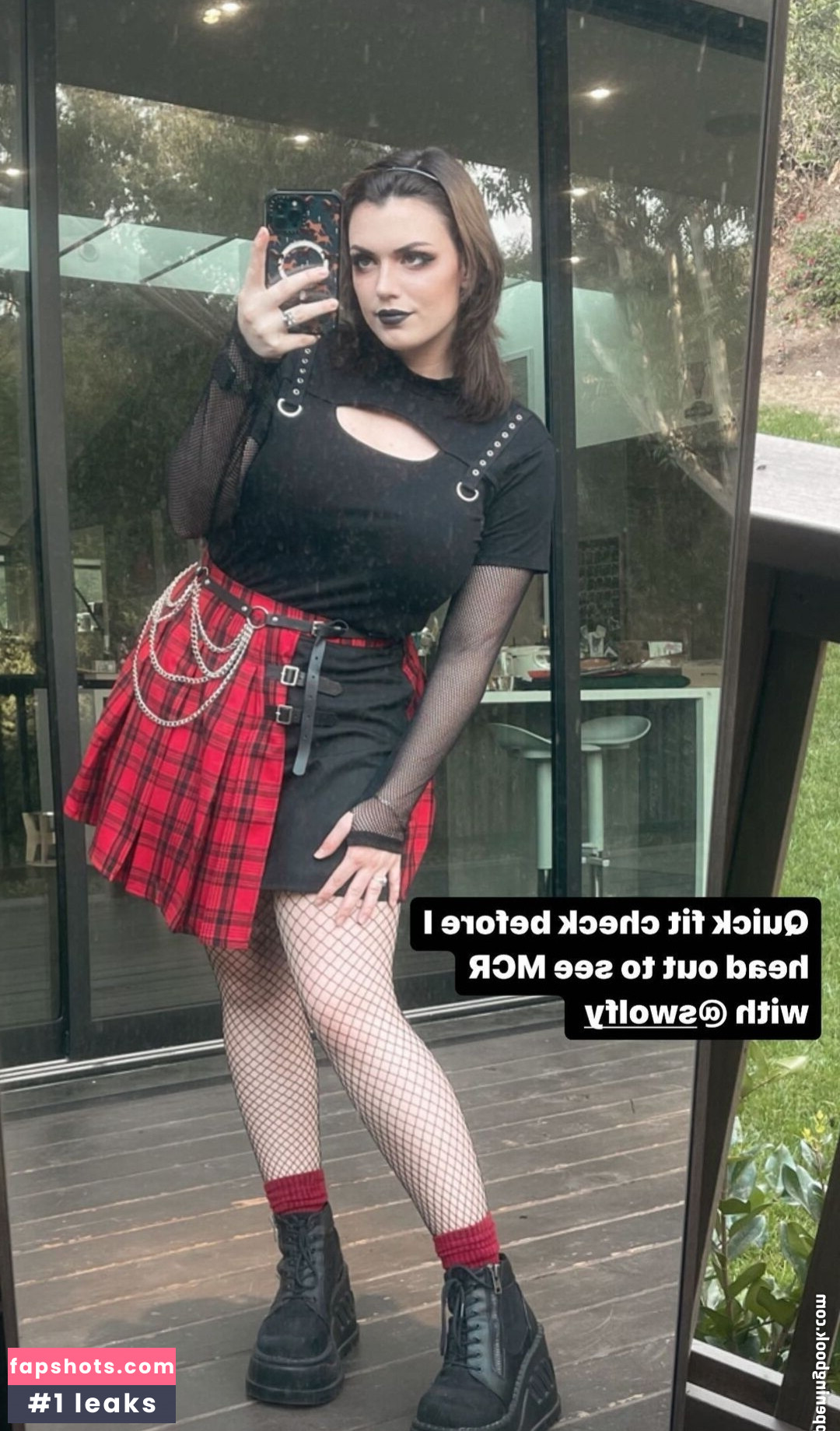 RipMika gallery photo #15