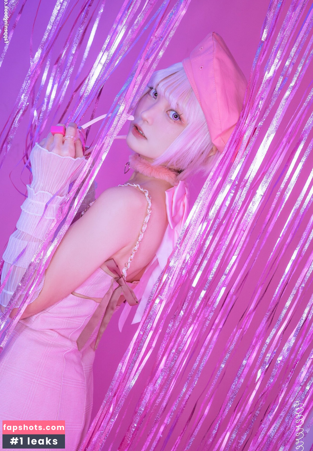 rirerere00 gallery photo #109