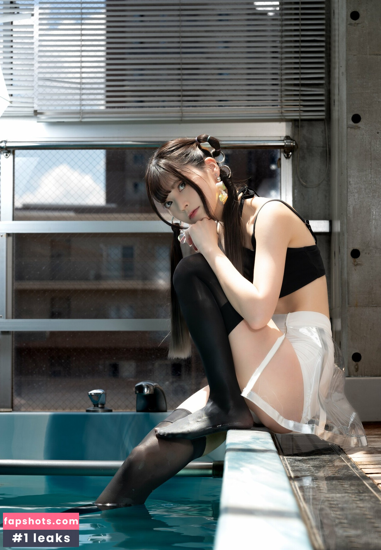 rirerere00 gallery photo #134