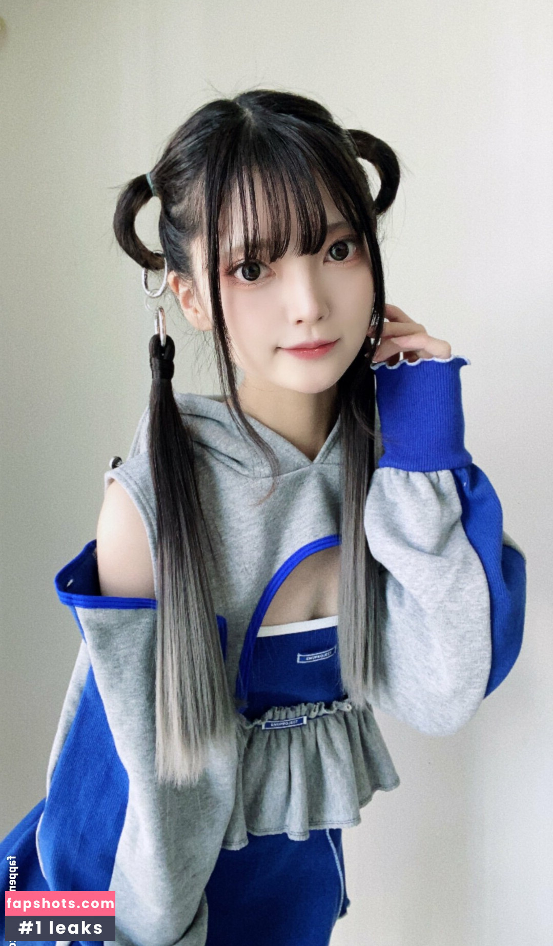 rirerere00 gallery photo #155