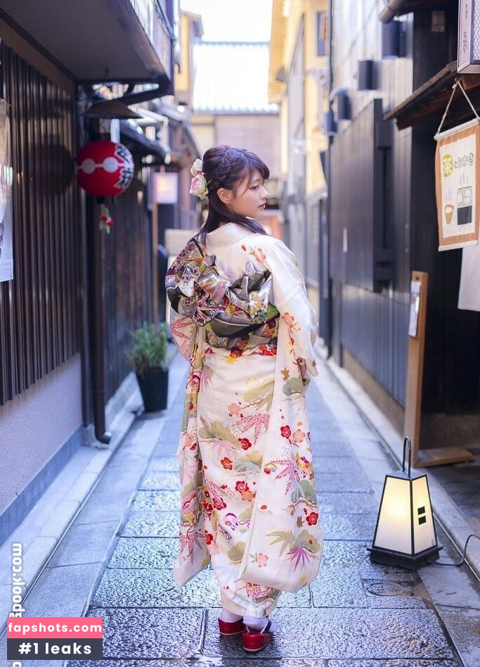 rirerere00 gallery photo #189