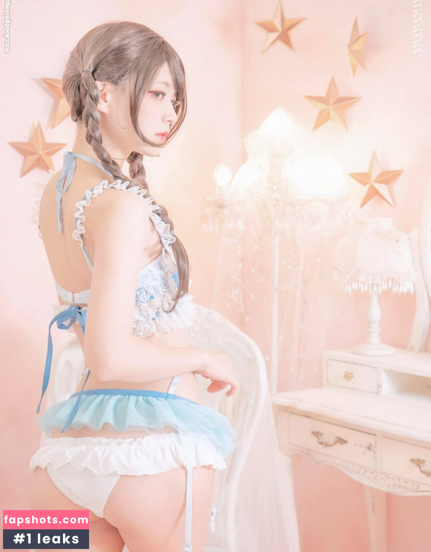 rirerere00 gallery photo #195