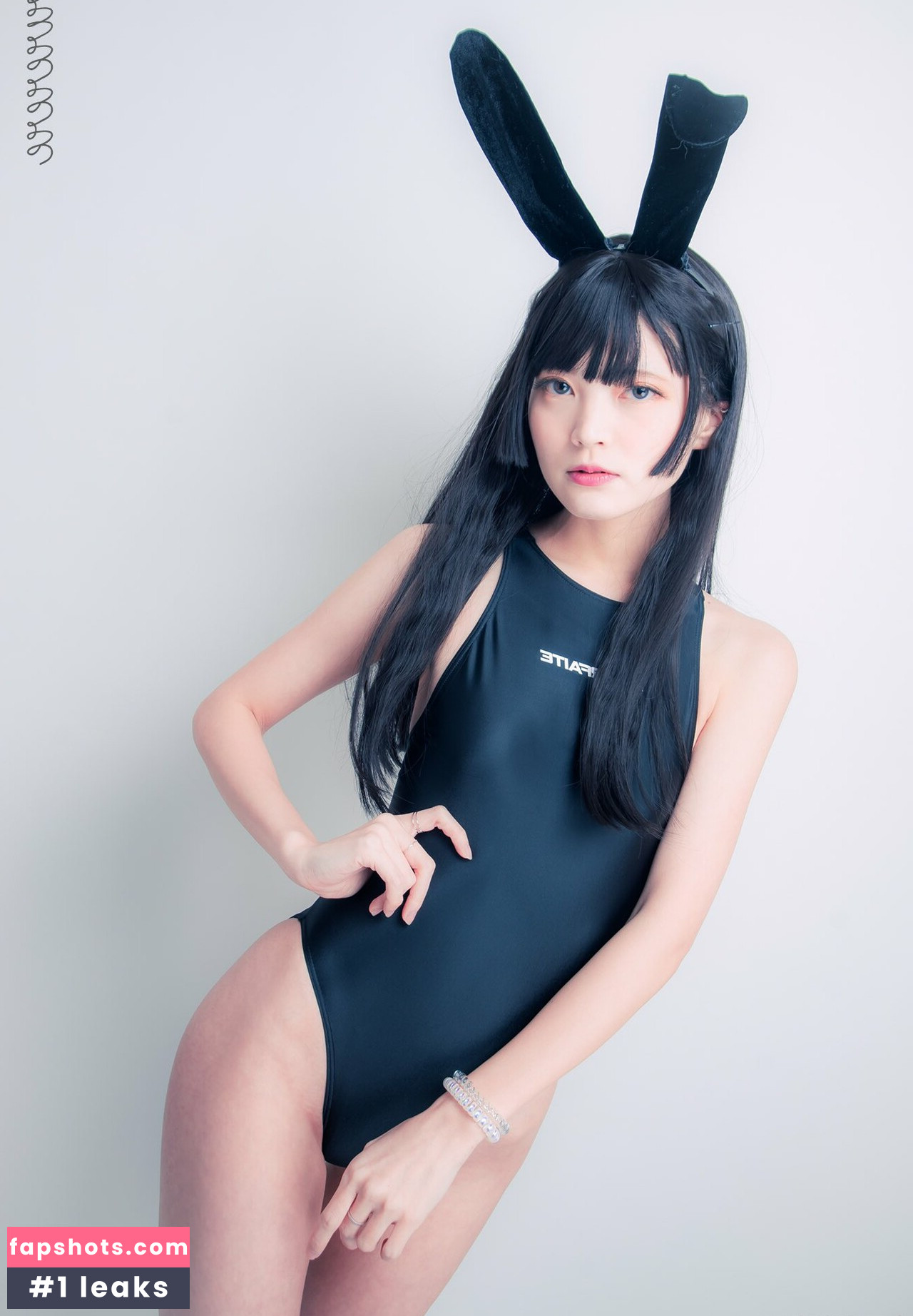 rirerere00 gallery photo #210