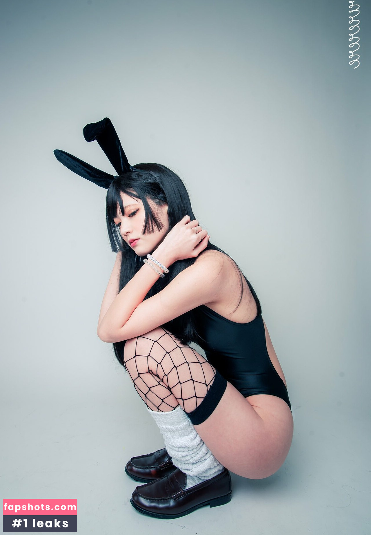 rirerere00 gallery photo #212