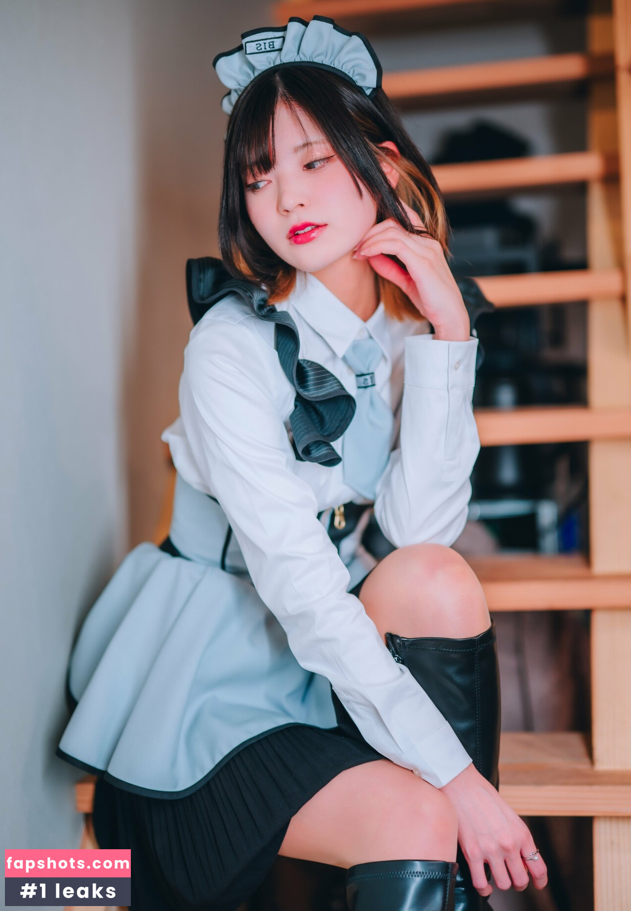 rirerere00 gallery photo #235