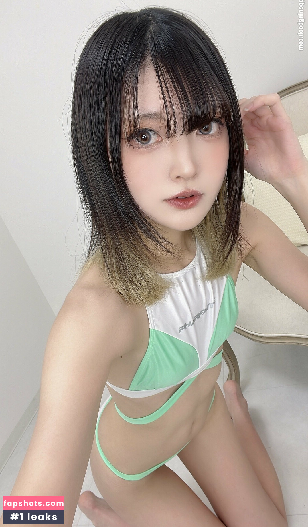 rirerere00 gallery photo #42