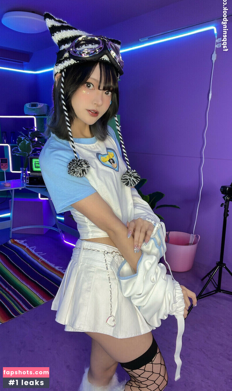 rirerere00 gallery photo #8