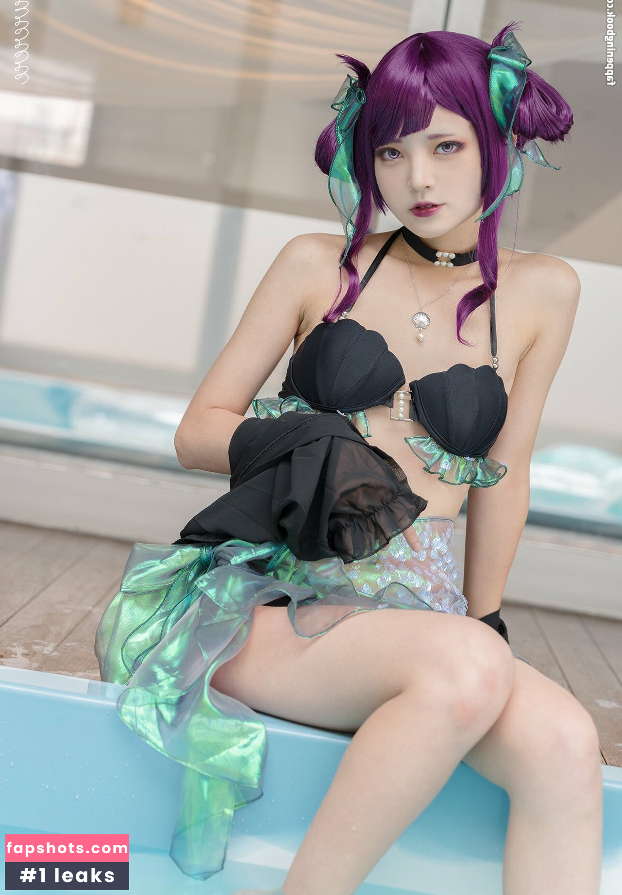 rirerere00 gallery photo #80