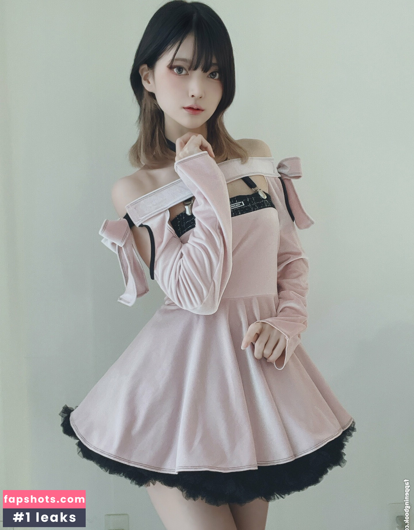 rirerere00 gallery photo #86