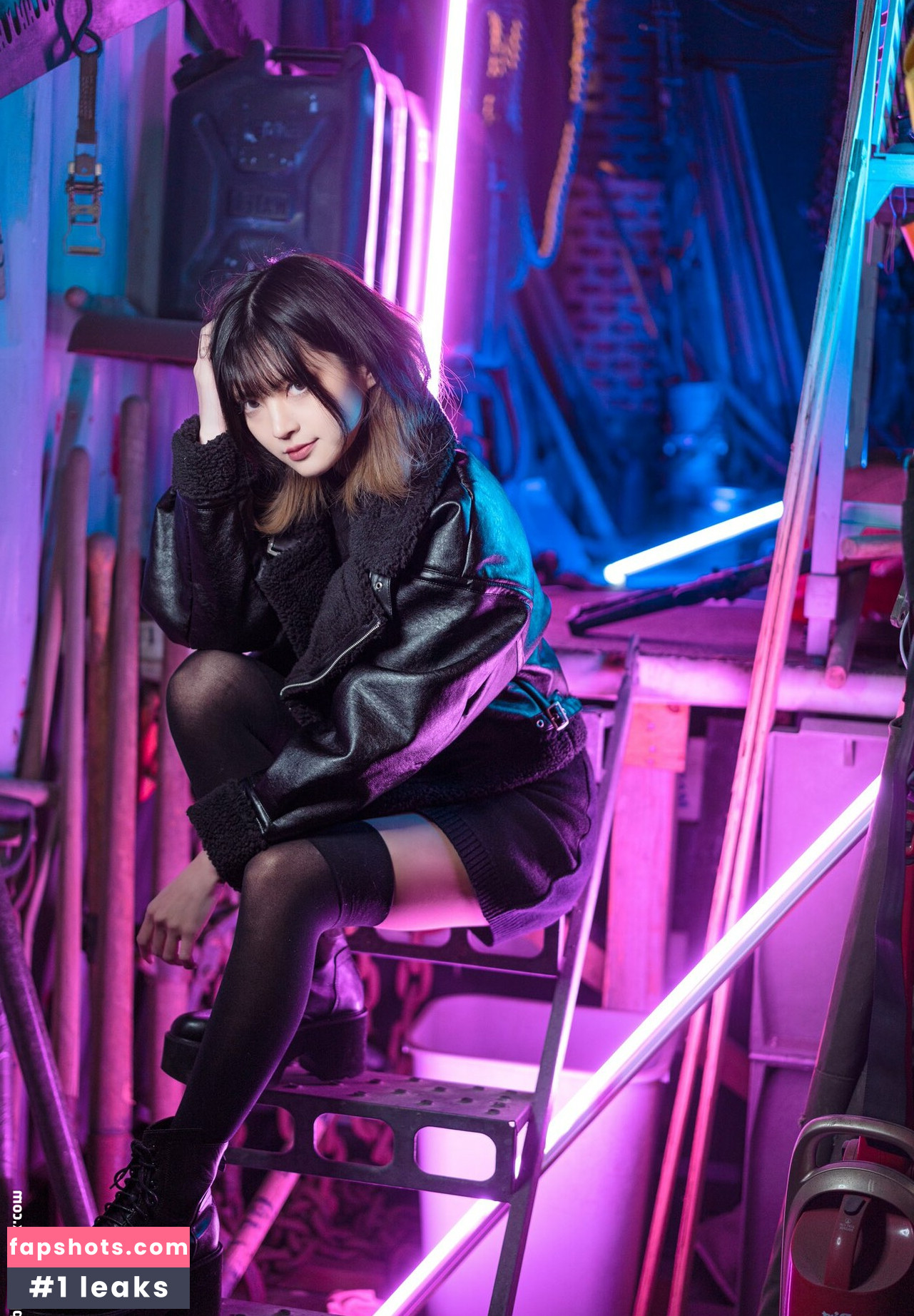 rirerere00 gallery photo #90