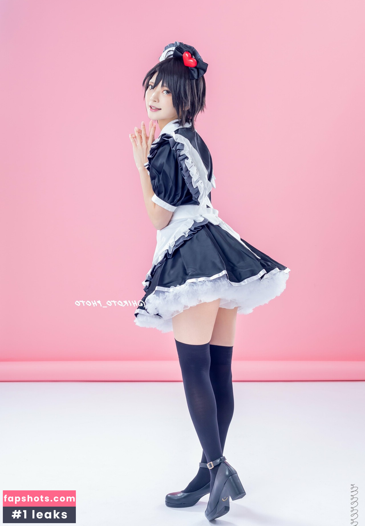 rirerere00 gallery photo #98