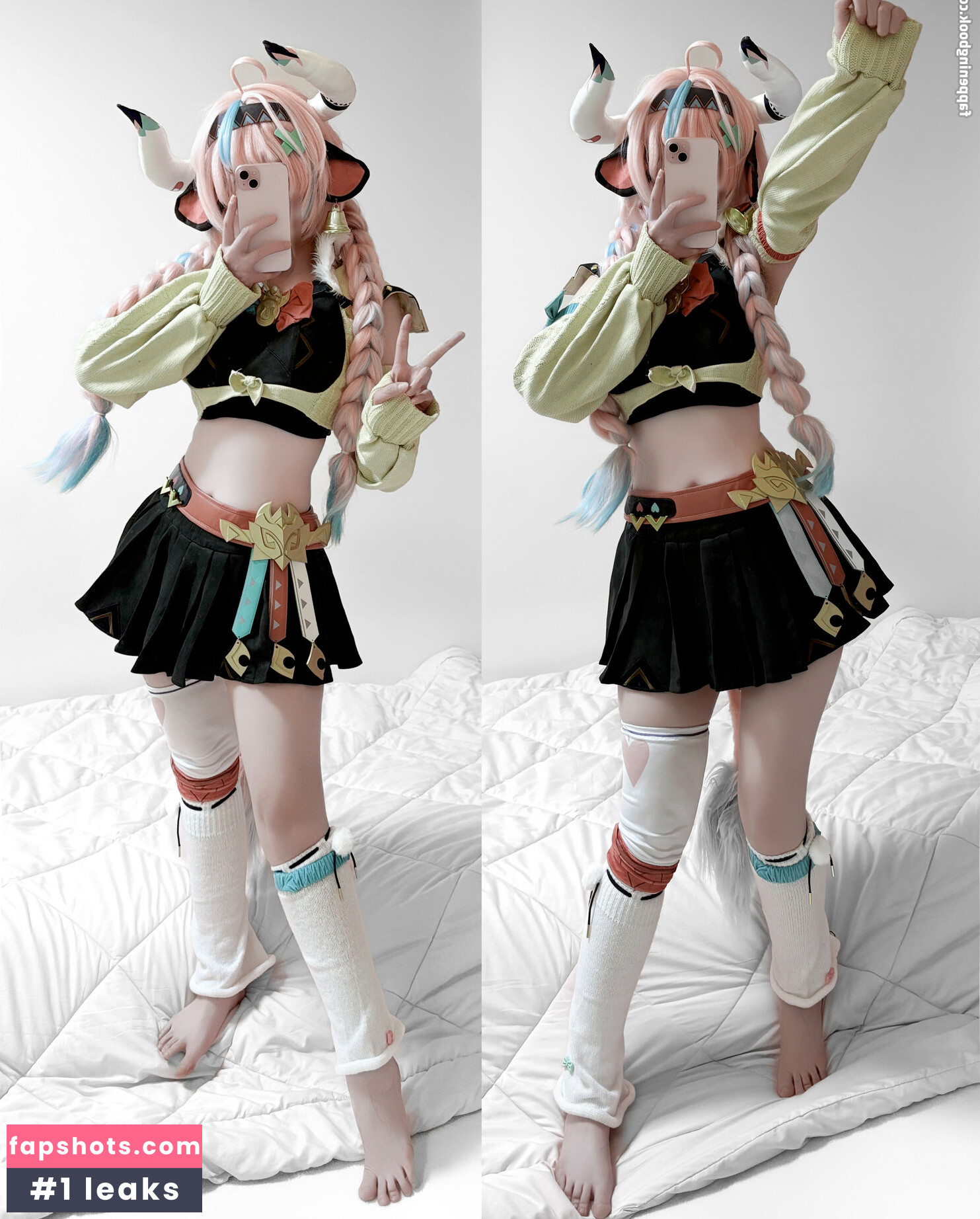 RiRia nude babe gallery