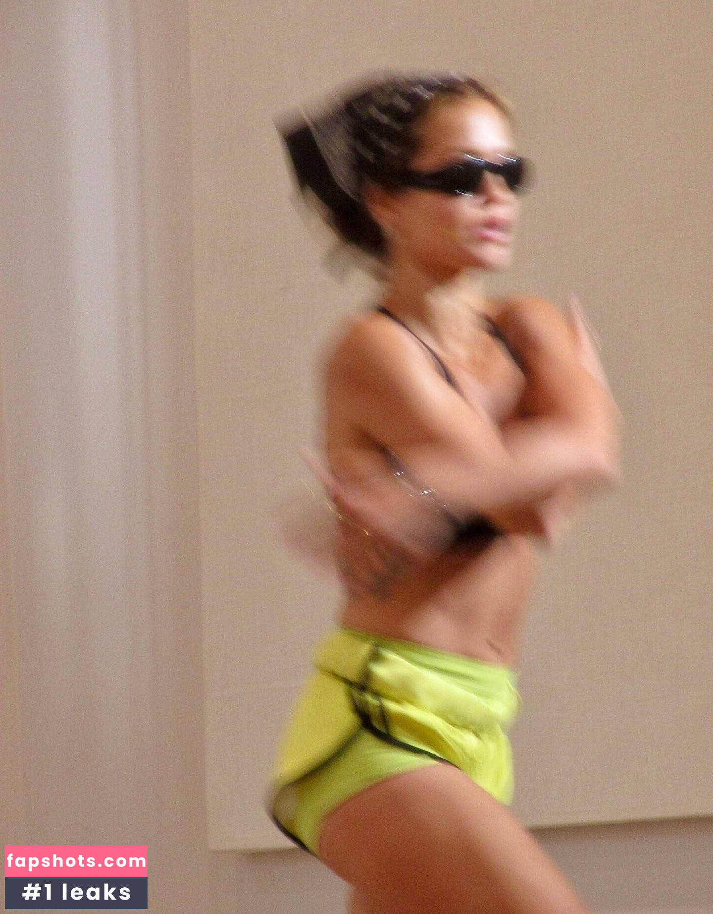 Rita Ora gallery photo #15