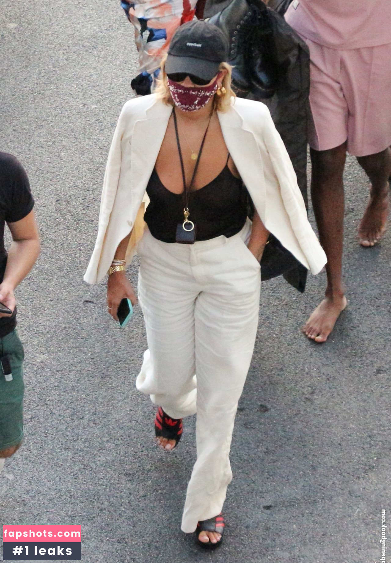 Rita Ora gallery photo #1899