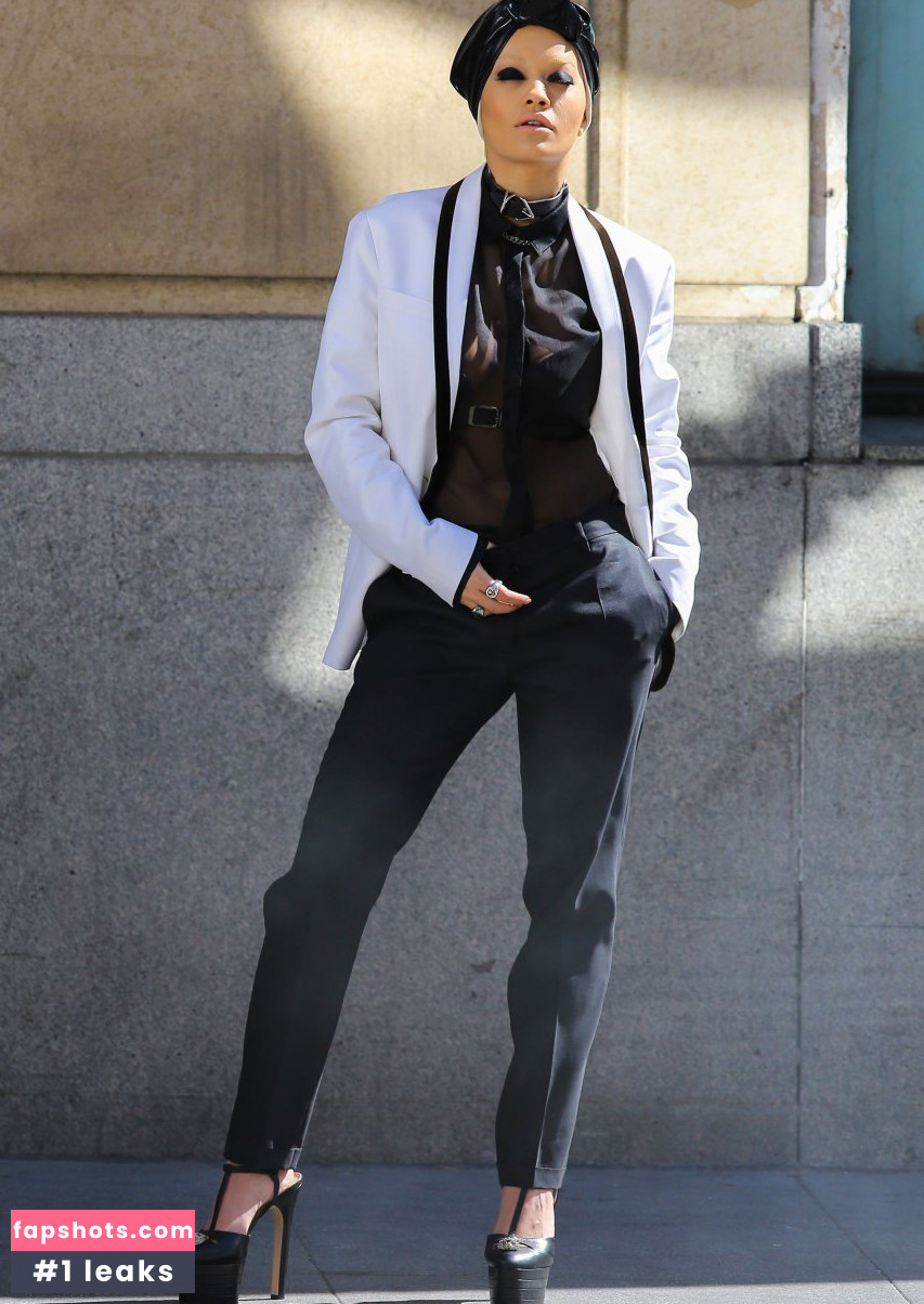 Rita Ora gallery photo #2547