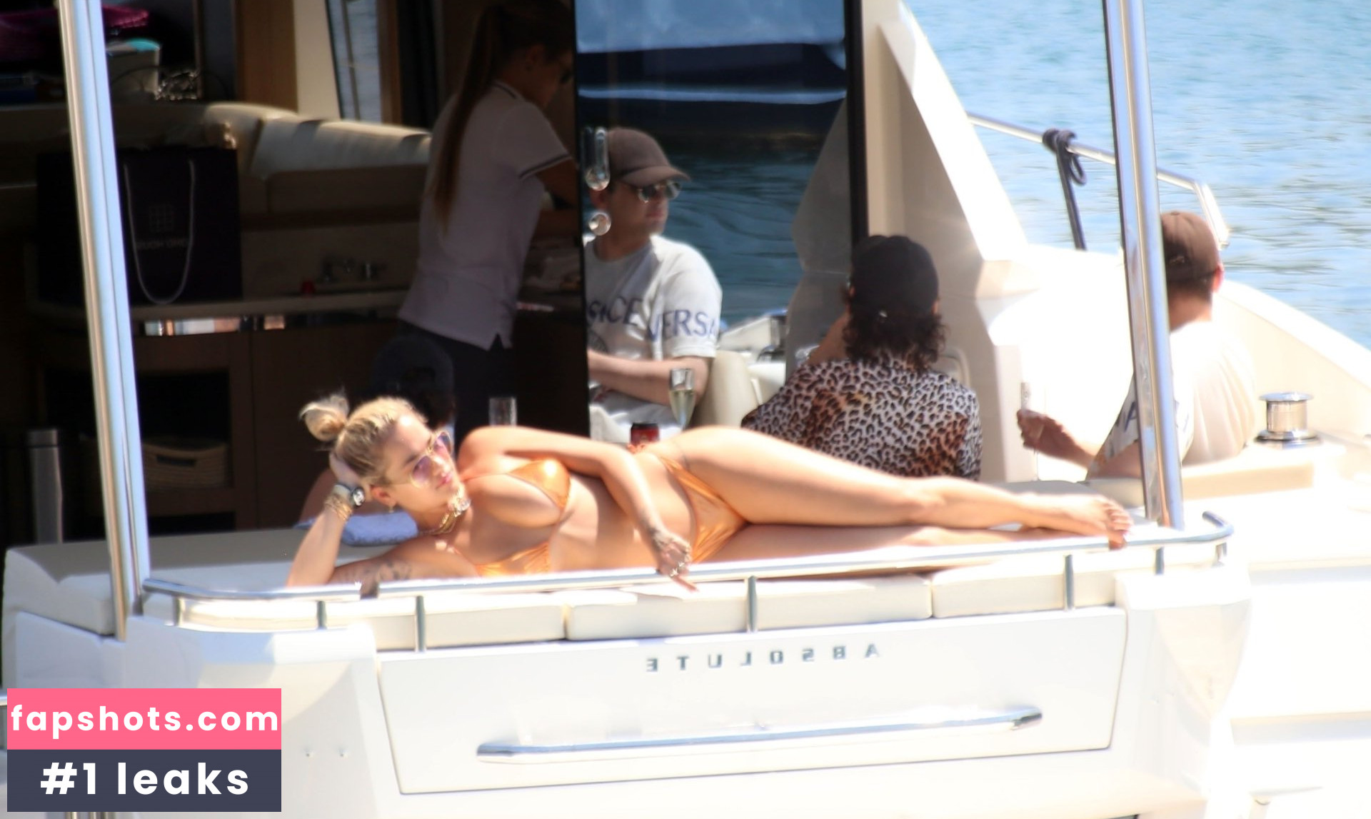 Rita Ora gallery photo #3160