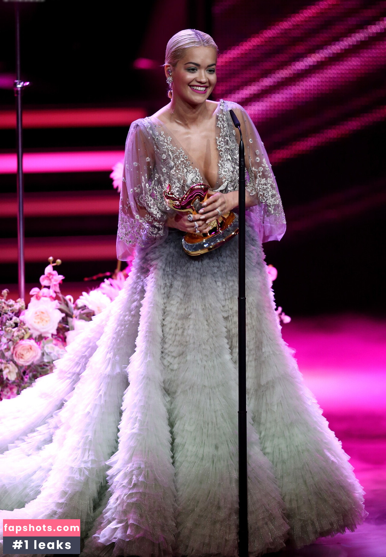 Rita Ora gallery photo #327