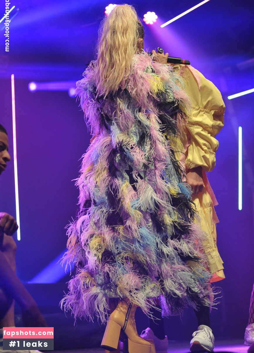 Rita Ora Nahé úniky fotek pouze od fanoušků #3421 - Fapshots