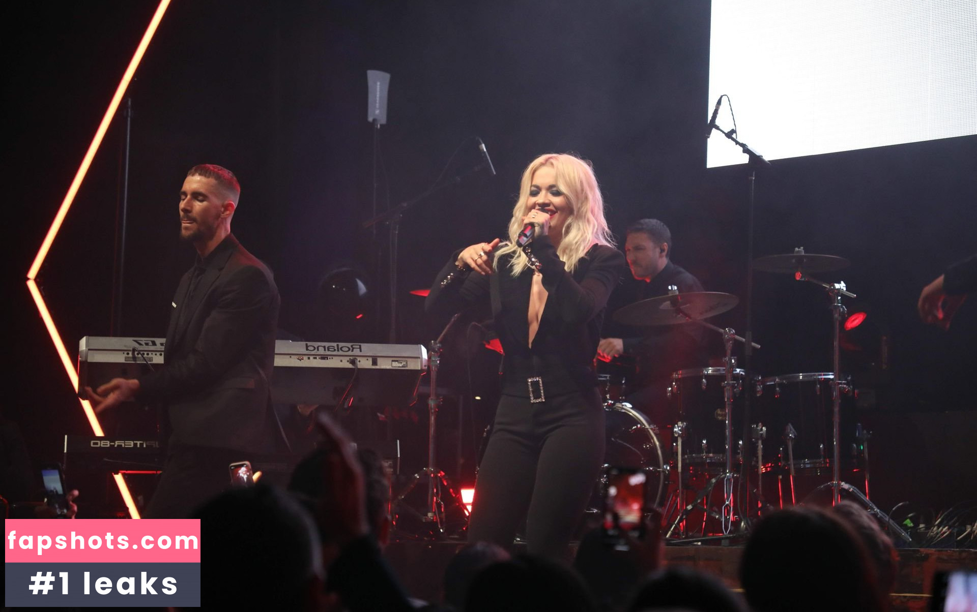 Rita Ora gallery photo #3894