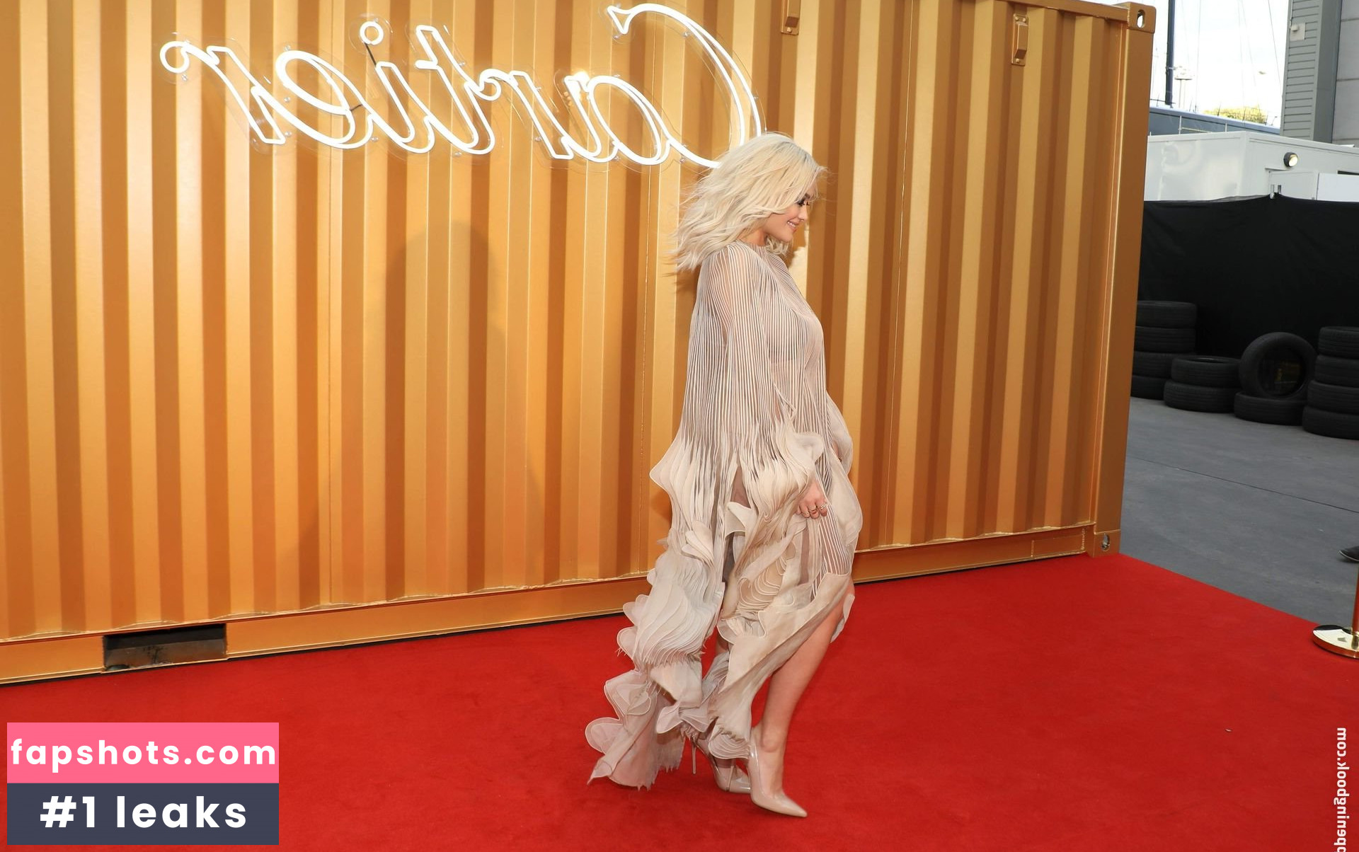 Rita Ora gallery photo #3903