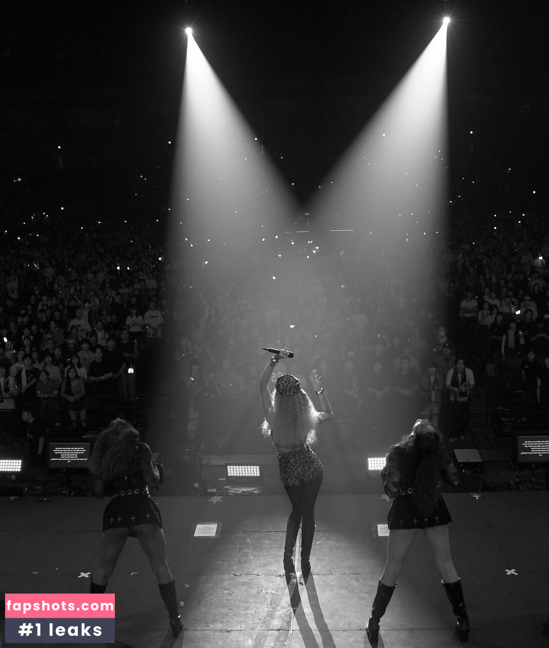 Rita Ora gallery photo #521