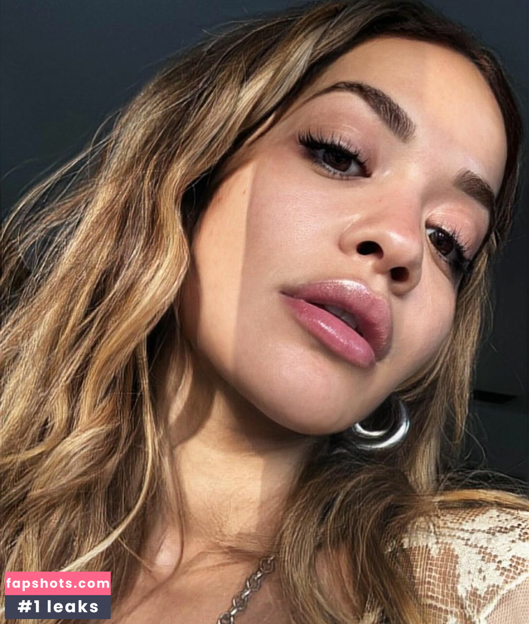 Rita Ora gallery photo #783
